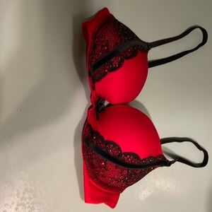 Victoria’s Secret Very Sexy Push-Up Red Bra with Black Lace 34B